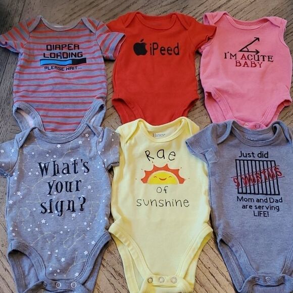 0-6 month onsies 6 pack by Hanes. - Picture 1 of 5